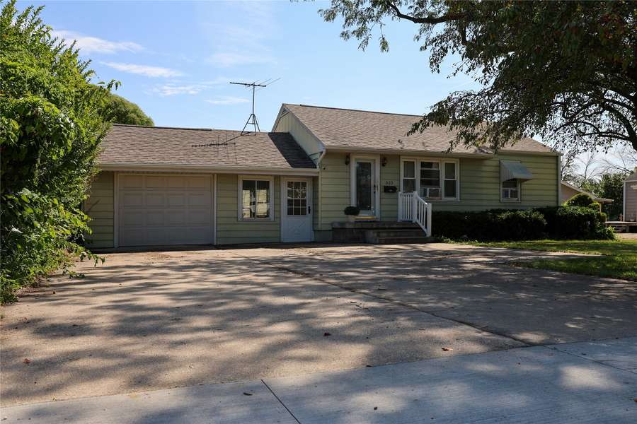 603 1st Avenue S, Altoona, IA 50009