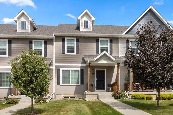 2616 Lexington Drive, Norwalk, IA 50211