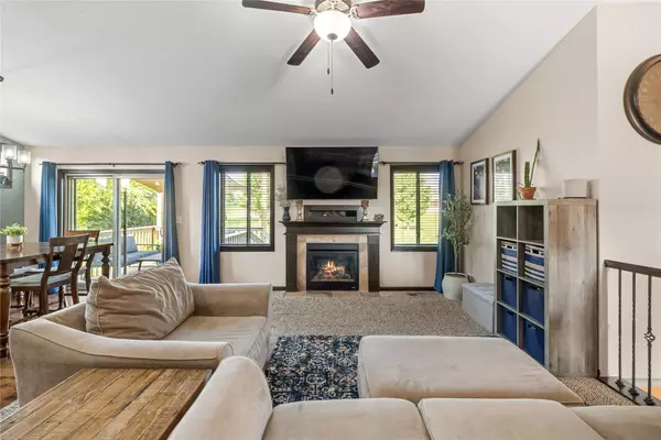 Grimes, IA 50111,1716 NW Calista Street