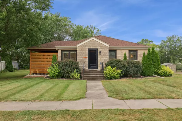 401 S Columbus Street, Pleasantville, IA 50225