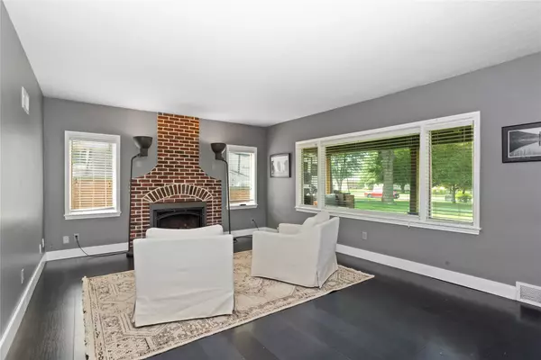 Des Moines, IA 50321,3621 Wakonda Drive