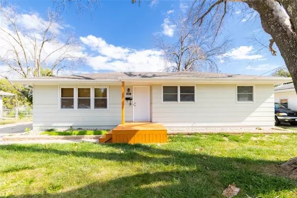 Ankeny, IA 50023,221 NW Scott Street