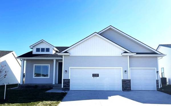 9632 Thorton Drive, Johnston, IA 50131