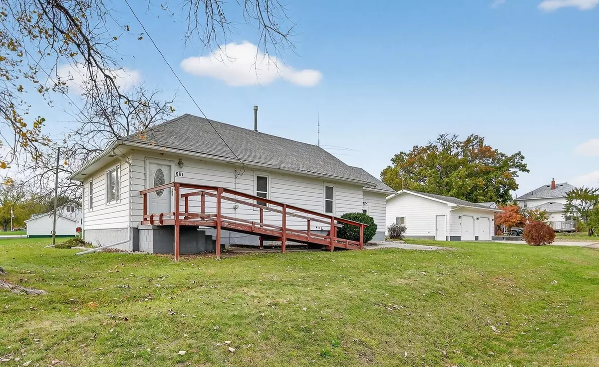 Melcher Dallas, IA 50163,801 Walnut Street