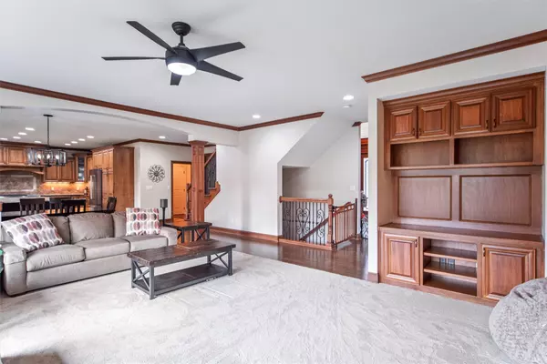 Urbandale, IA 50323,3007 152nd Street