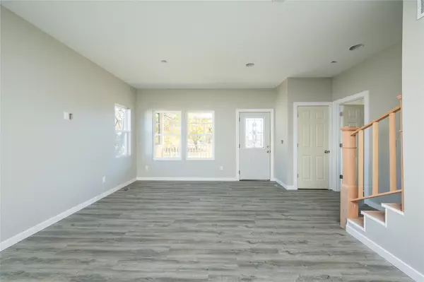 Des Moines, IA 50316,1404 19th Street