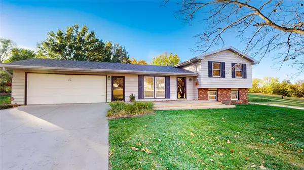 Stuart, IA 50250,624 N Division Street