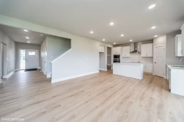 West Des Moines, IA 50266,1410 S 91st Street