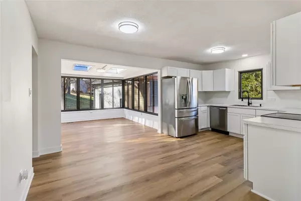 Des Moines, IA 50315,3508 Fairlane Drive