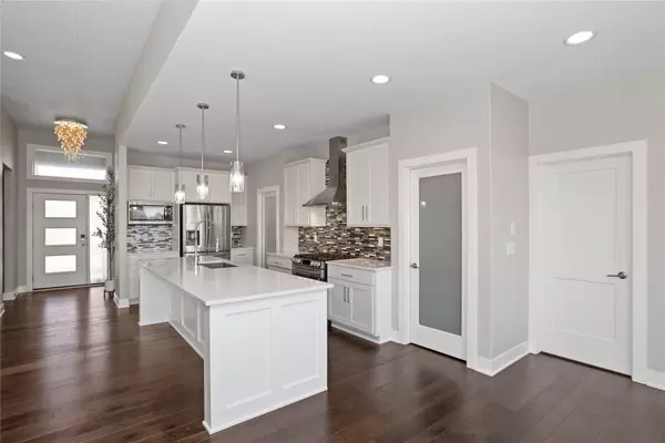 West Des Moines, IA 50266,861 82nd Court