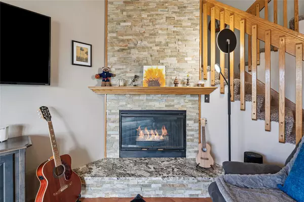 Waukee, IA 50263,555 SE Laurel Street #16