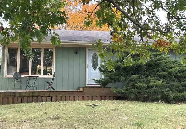 Knoxville, IA 50138,506 S Attica Road