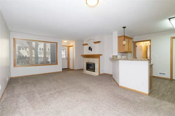 West Des Moines, IA 50266,811 Burr Oaks Drive #202