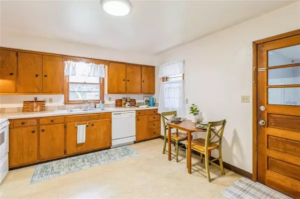 Indianola, IA 50125,1506 W 6th Avenue