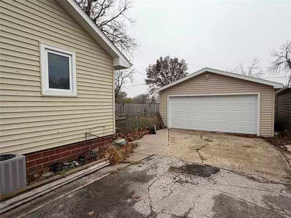 Zearing, IA 50278,211 N Center Street