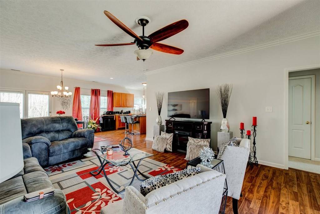 Owensboro, KY 42303,3723 Haywood Court