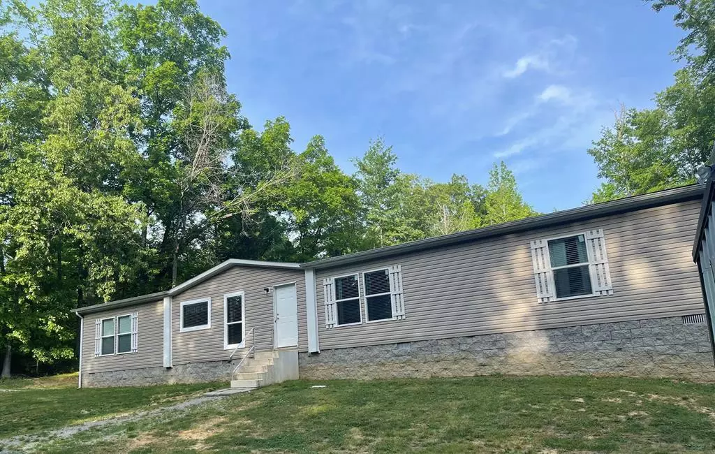 Whitesville, KY 42378,600 Jake Russell Ln