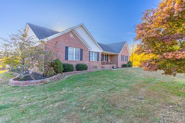 313 North Indian Hill Rd, Hawesville, KY 42348