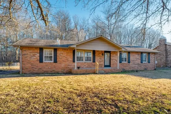 103 Winding Creek, Madisonville, KY 42431