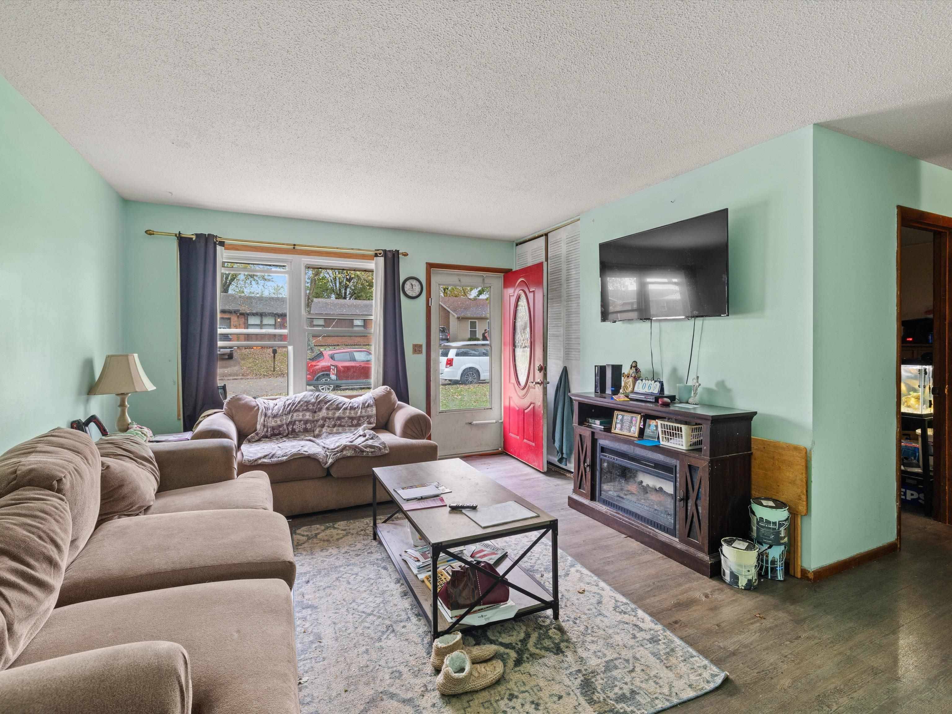 Owensboro, KY 42303,2142 Graham Lane East