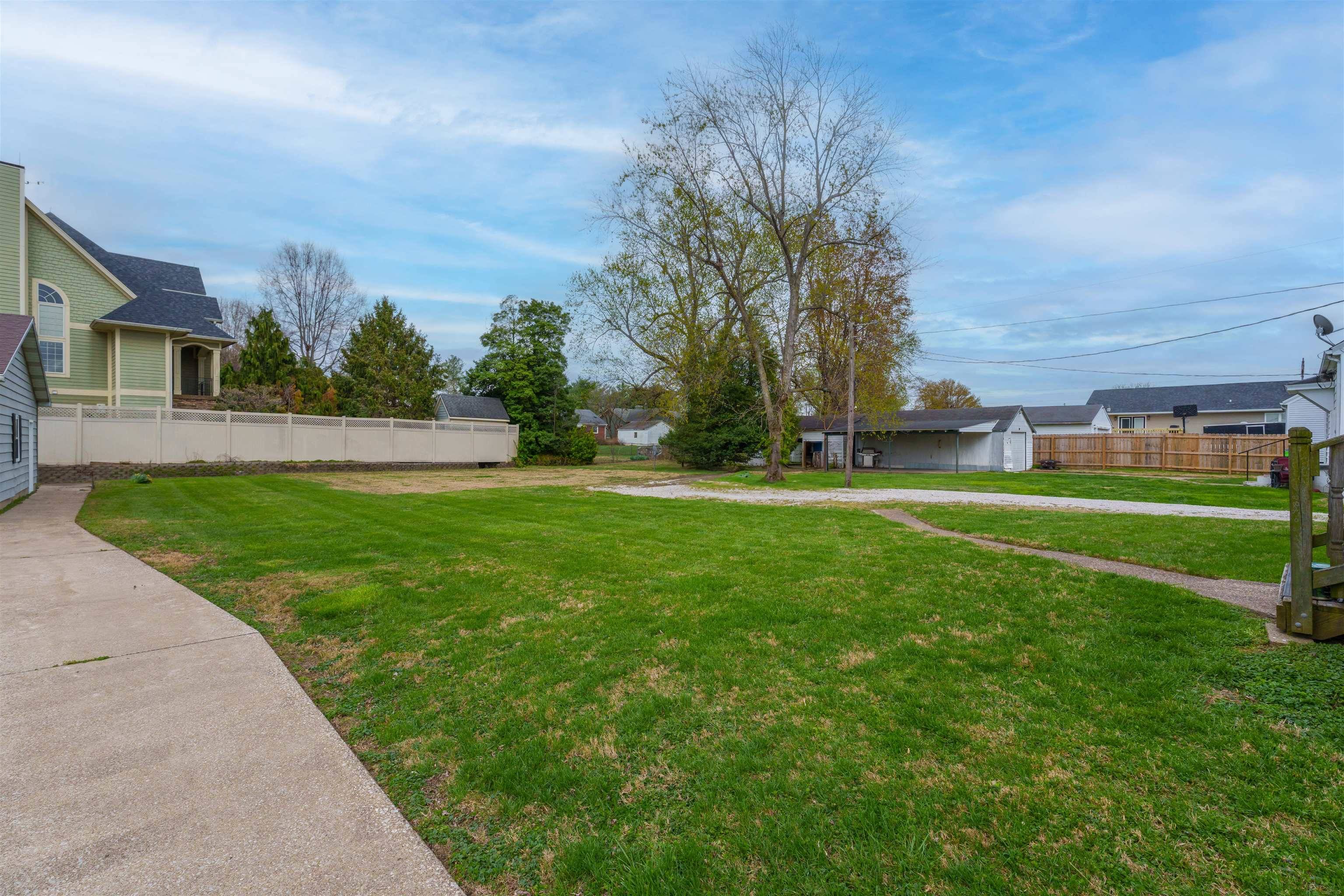 Owensboro, KY 42303,211 Hubert Court