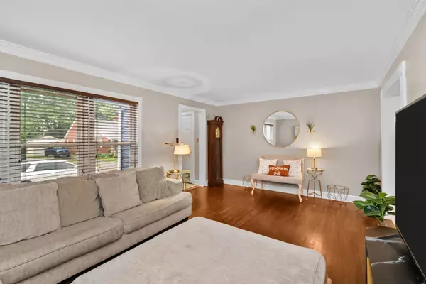 Owensboro, KY 42301,418 locust ct