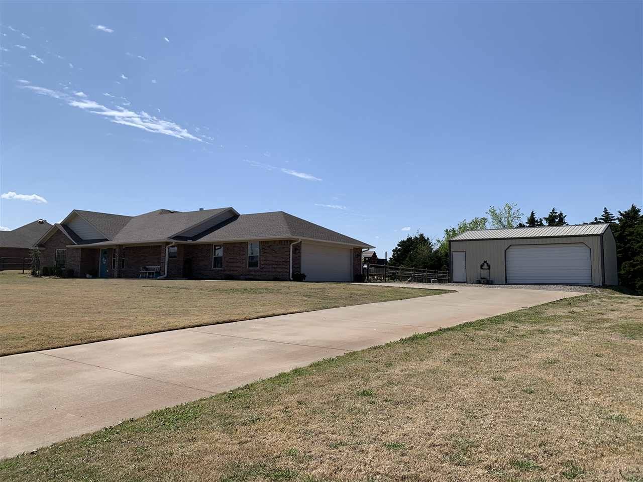 114 Hat Creek Xing, Stillwater, OK 74074