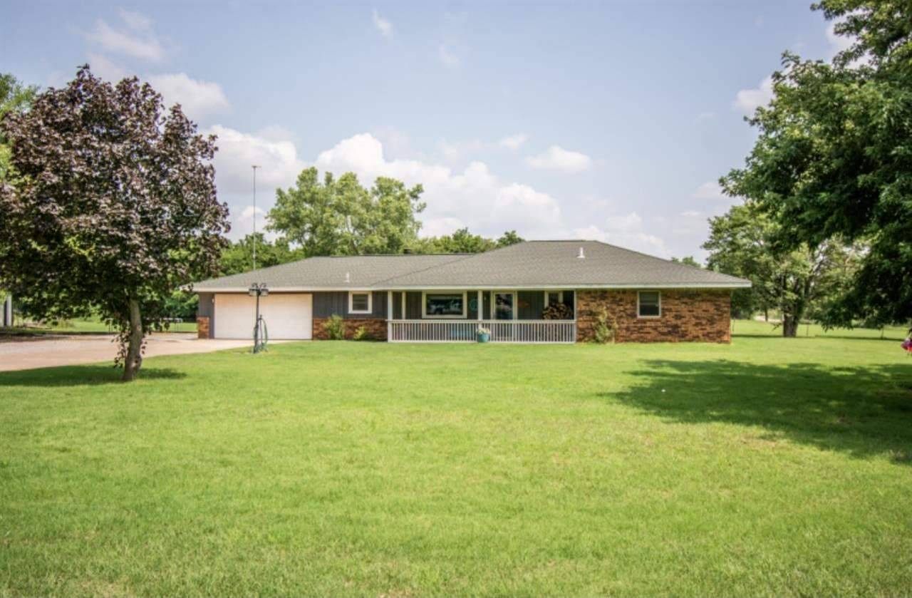 2 Margaret Ln, Drummond, OK 73735