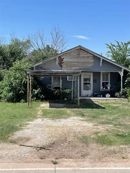 123 Cedar St, Perry, OK 73077