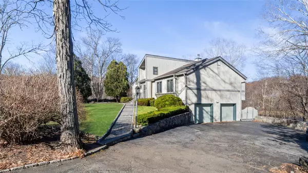 Mahopac, NY 10541,586 Wood RD