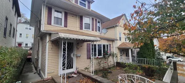 Yonkers, NY 10704,39 Vernon PL