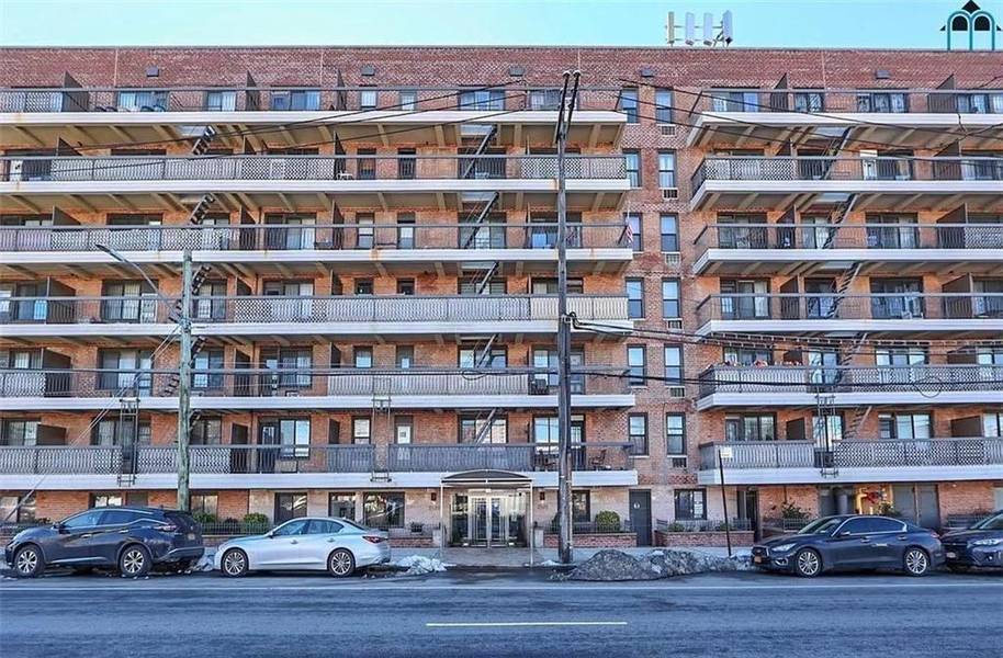 2121 SHORE Pkwy #3R, Brooklyn, NY 11214