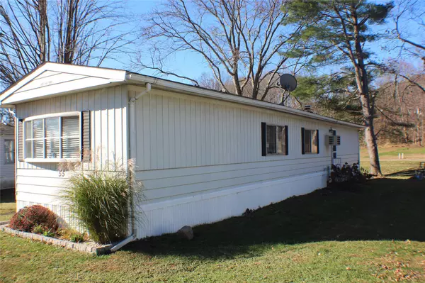 Pleasant Valley, NY 12569,55 Water Loop