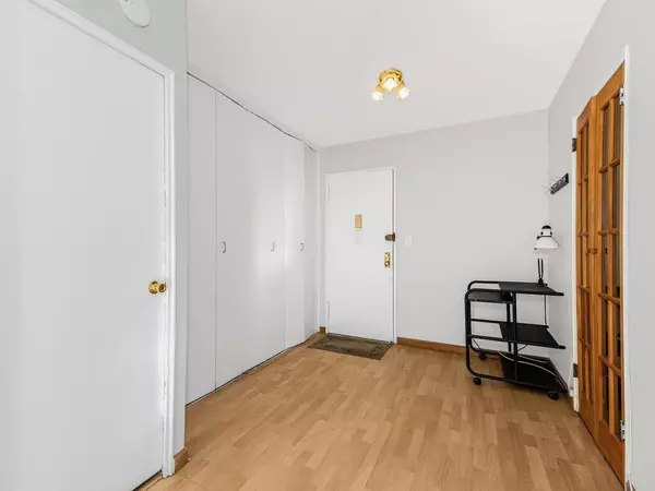 Bronx, NY 10471,5800 Arlington AVE #9P