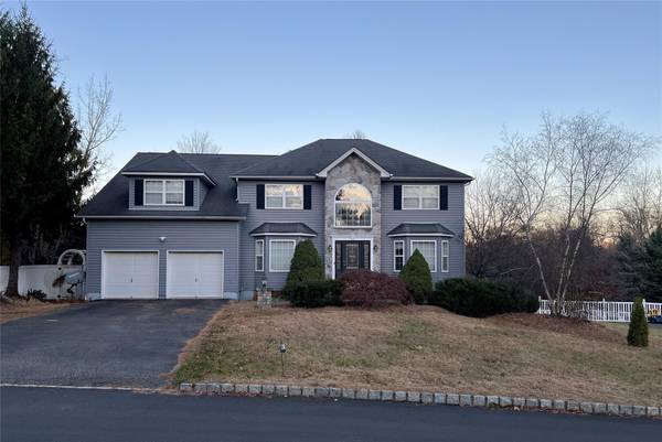 1010 Pine VW, New Windsor, NY 12553