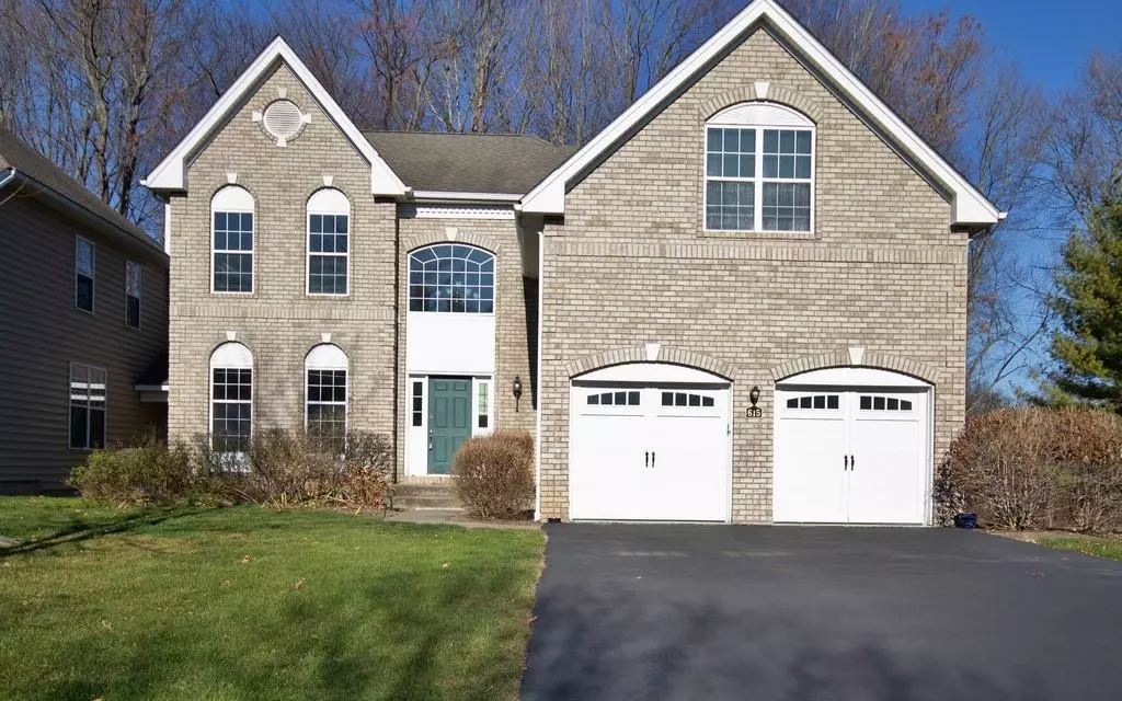 Fishkill, NY 12524,615 Creekside LN