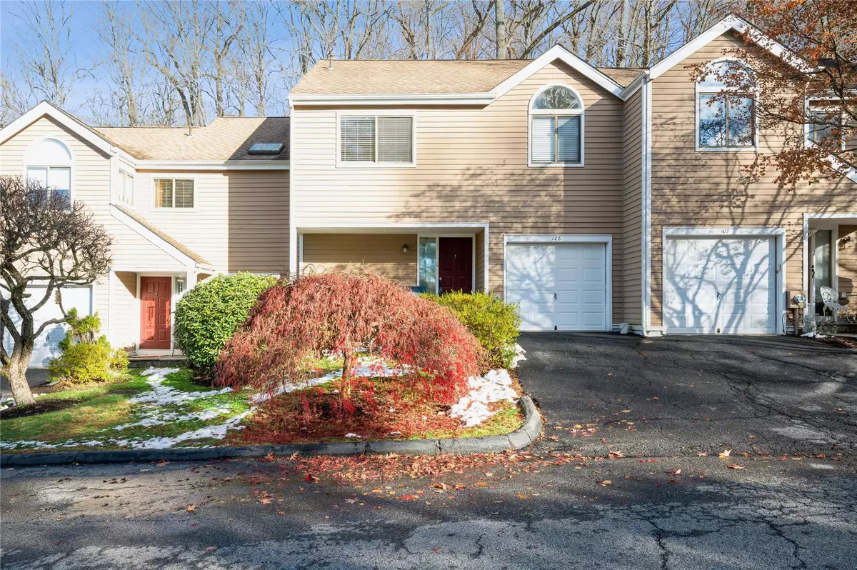 Chappaqua, NY 10514,106 Rambling Brook RD