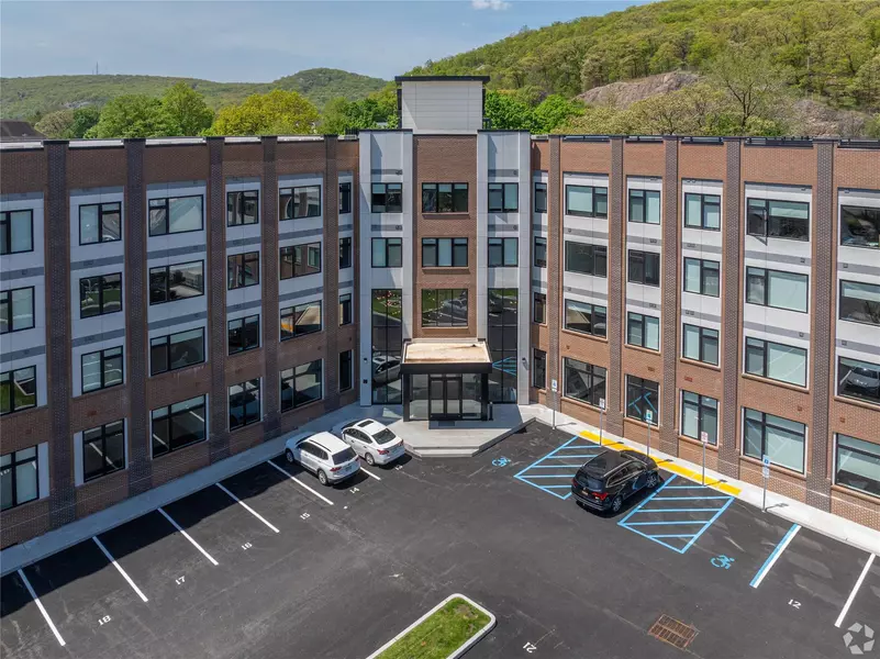 15 Washington AVE #407, Suffern, NY 10901