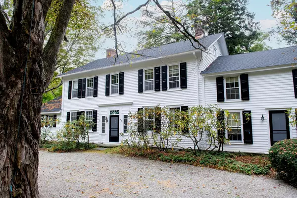 Millbrook, NY 12545,20 Welwyn RD