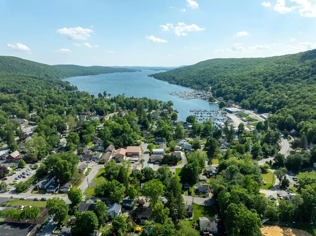 Greenwood Lake, NY 10925,699 Jersey AVE