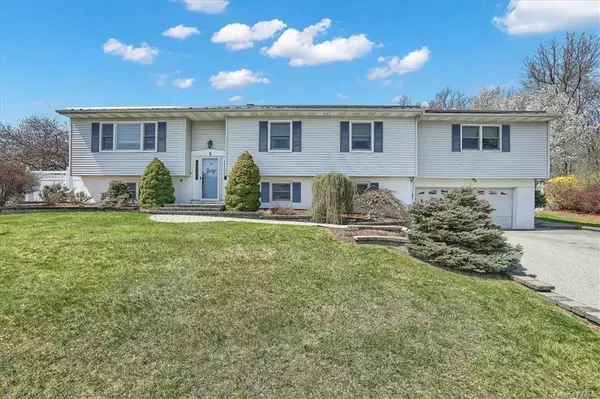 Washingtonville, NY 10992,3 Yarmouth CT