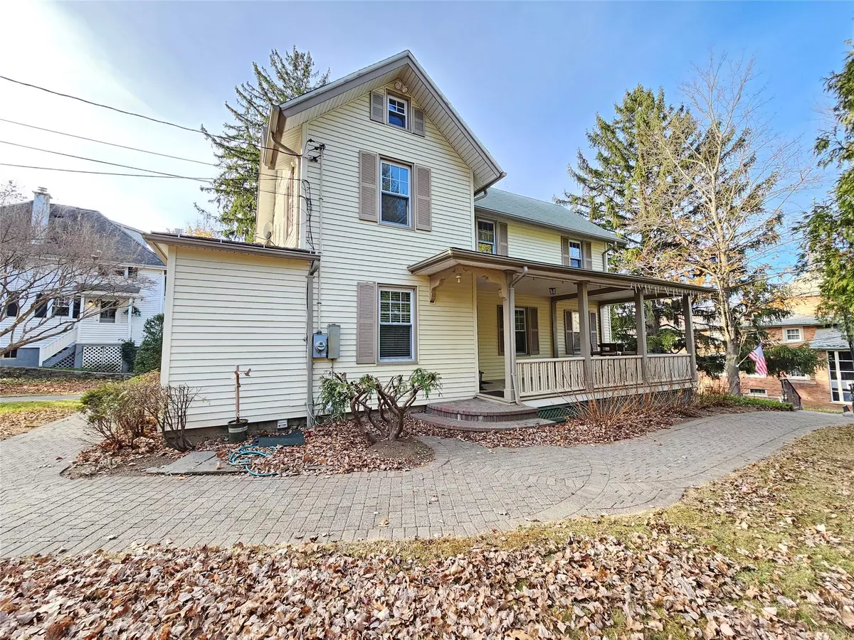 Mount Kisco, NY 10549,36 Dakin AVE