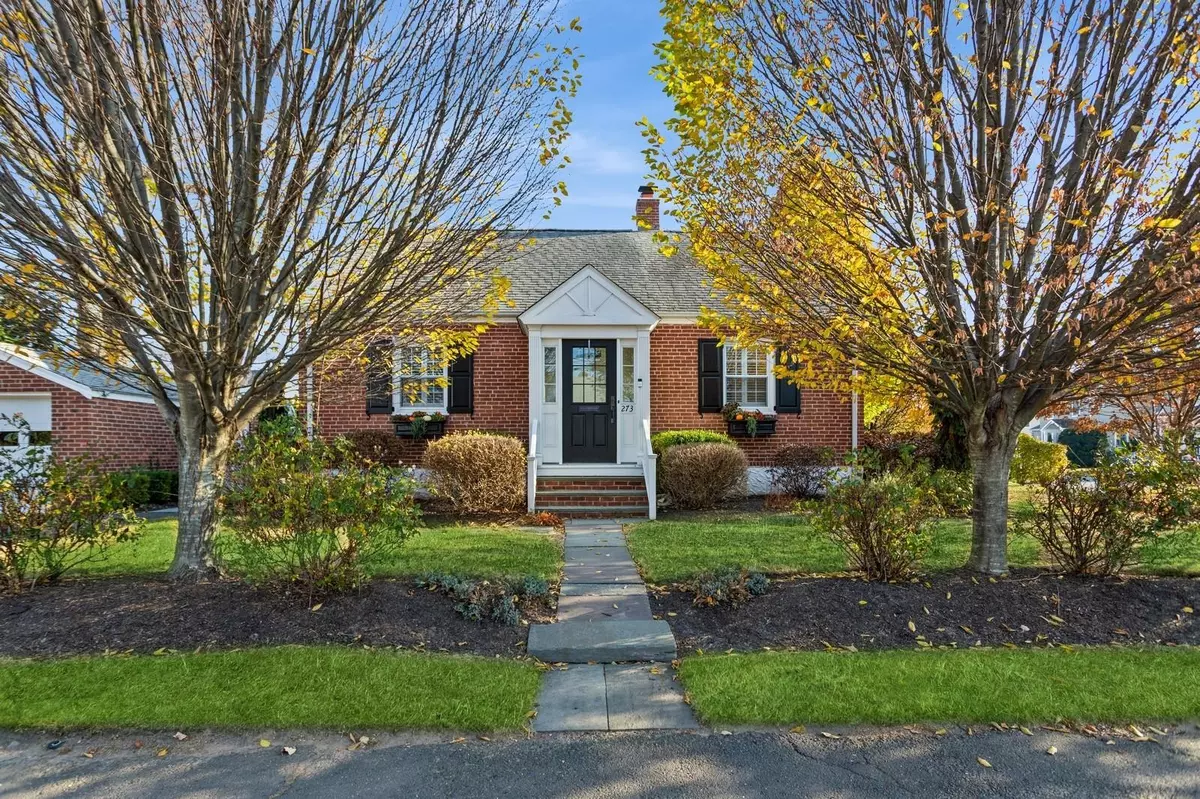 Call Listing Agent, CT 06824,273 Oldfield Road Fairfield, CT