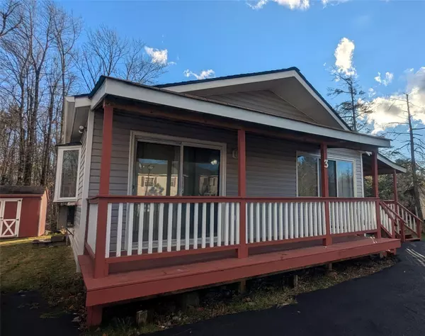 Loch Sheldrake, NY 12759,3 Harold LN