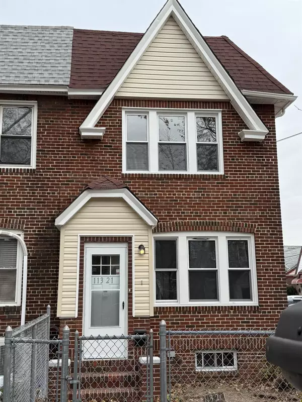 113-21 205th ST,  Saint Albans,  NY 11412