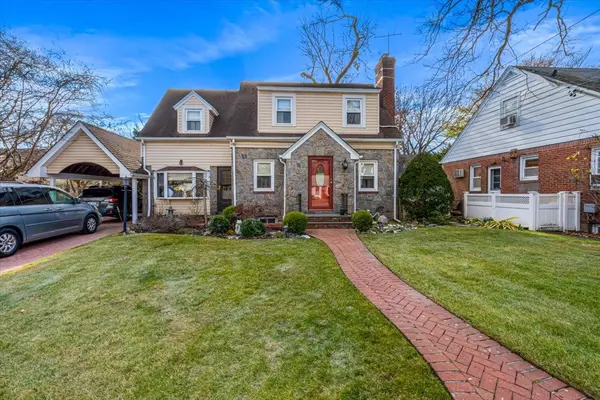164 HENDRICKSON AVE, Valley Stream, NY 11580
