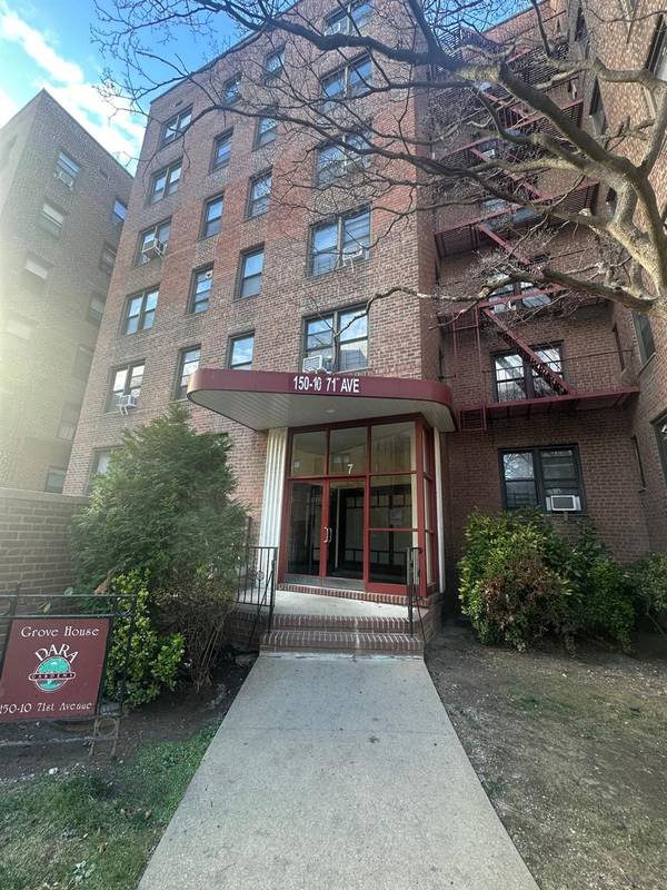 150-10 71st Avenue #4C, Kew Garden Hills, NY 11367