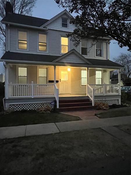 120 South 2nd ST ##2, Lindenhurst, NY 11757