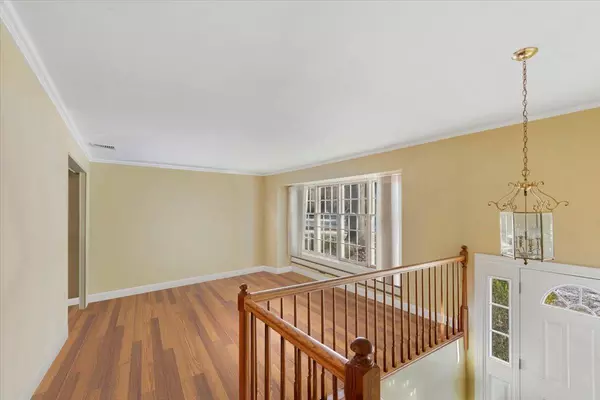 Mount Kisco, NY 10549,23 Allan LN