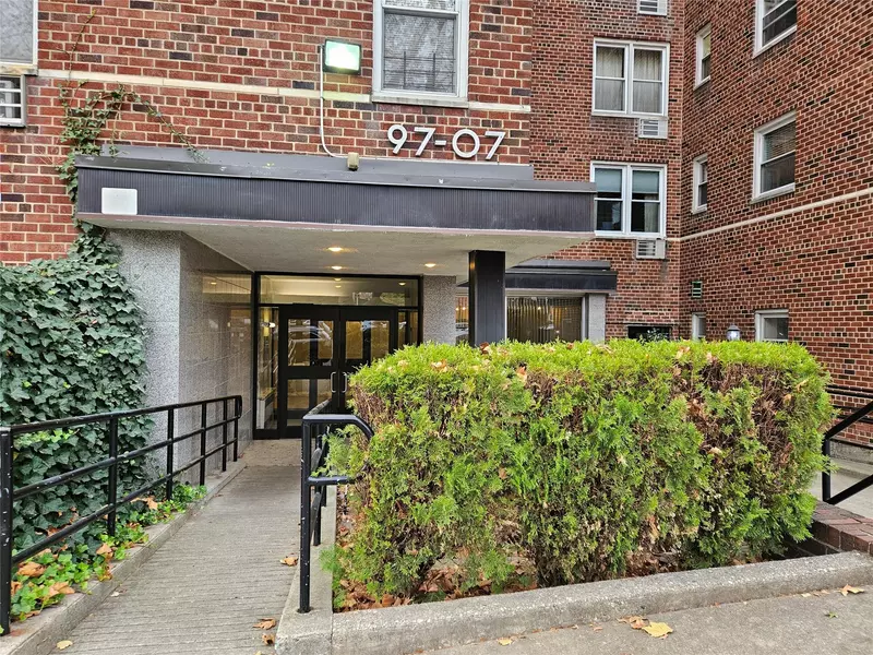 97-07 67th AVE #1A, Rego Park, NY 11374